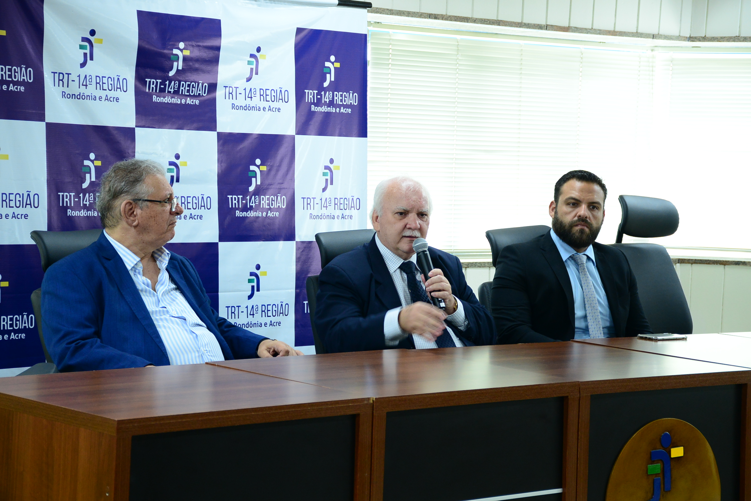 Ato de posse dos novos dirigentes da SACLE