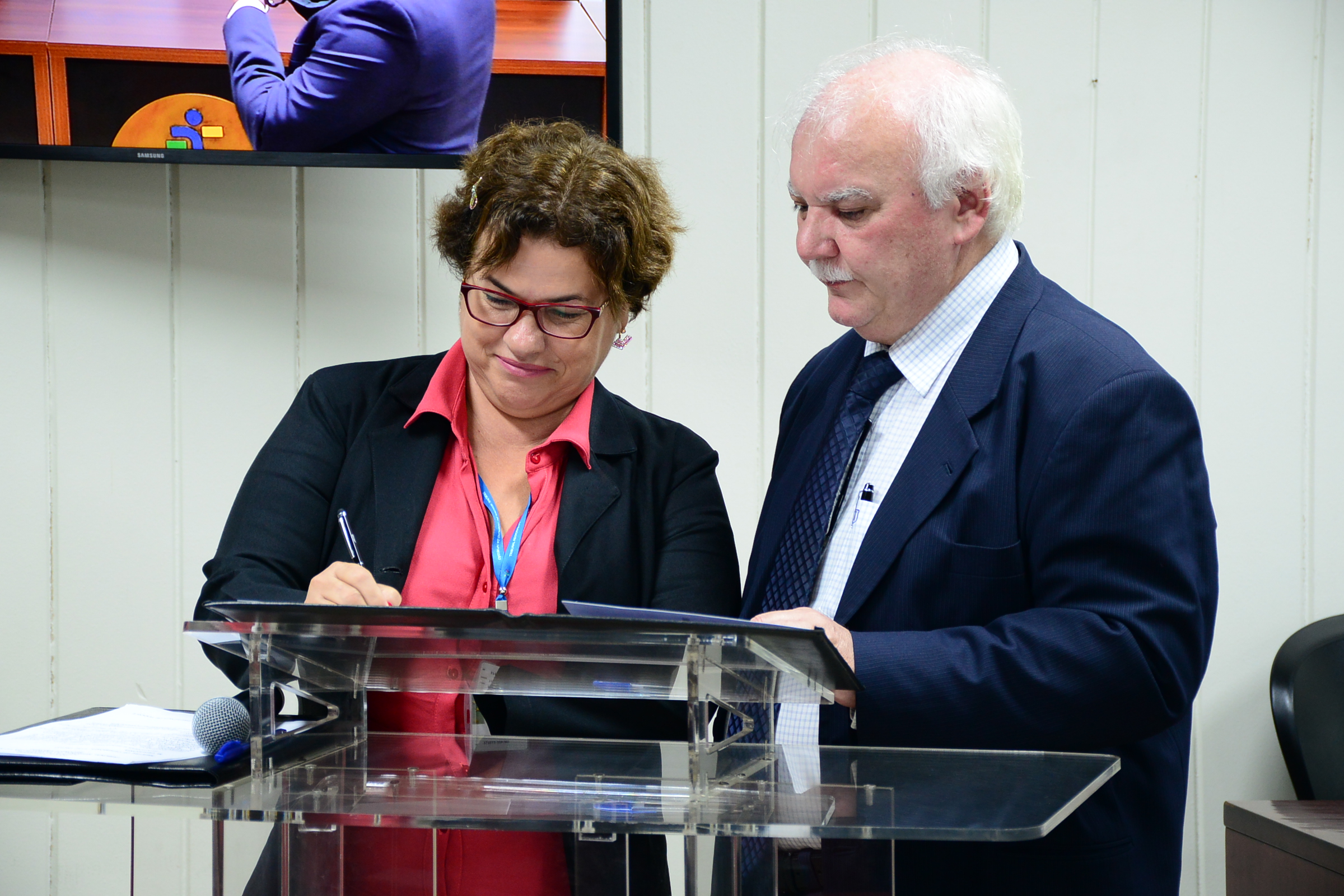 Ato de posse dos novos dirigentes da SACLE