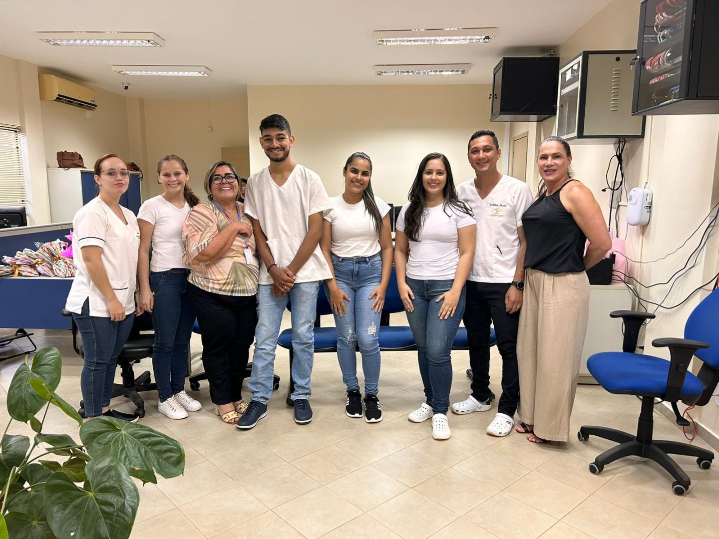 A imagem mostra servidores da VT de São Miguel do Guaporé.