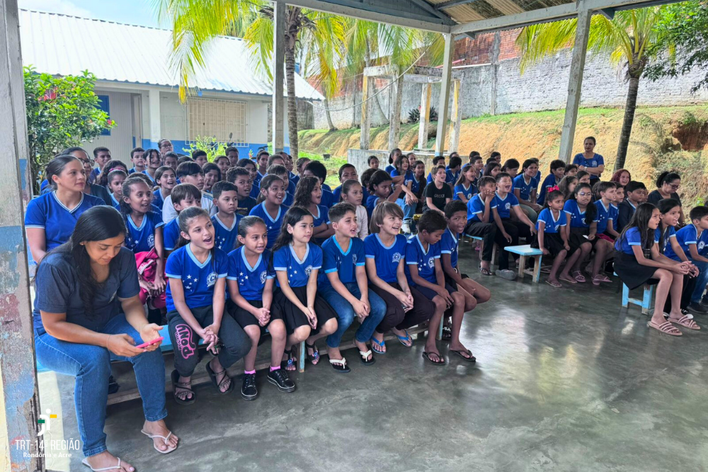 JT vai à Escola: Vara do Trabalho de Cruzeiro do Sul celebra 35 anos com ação educativa