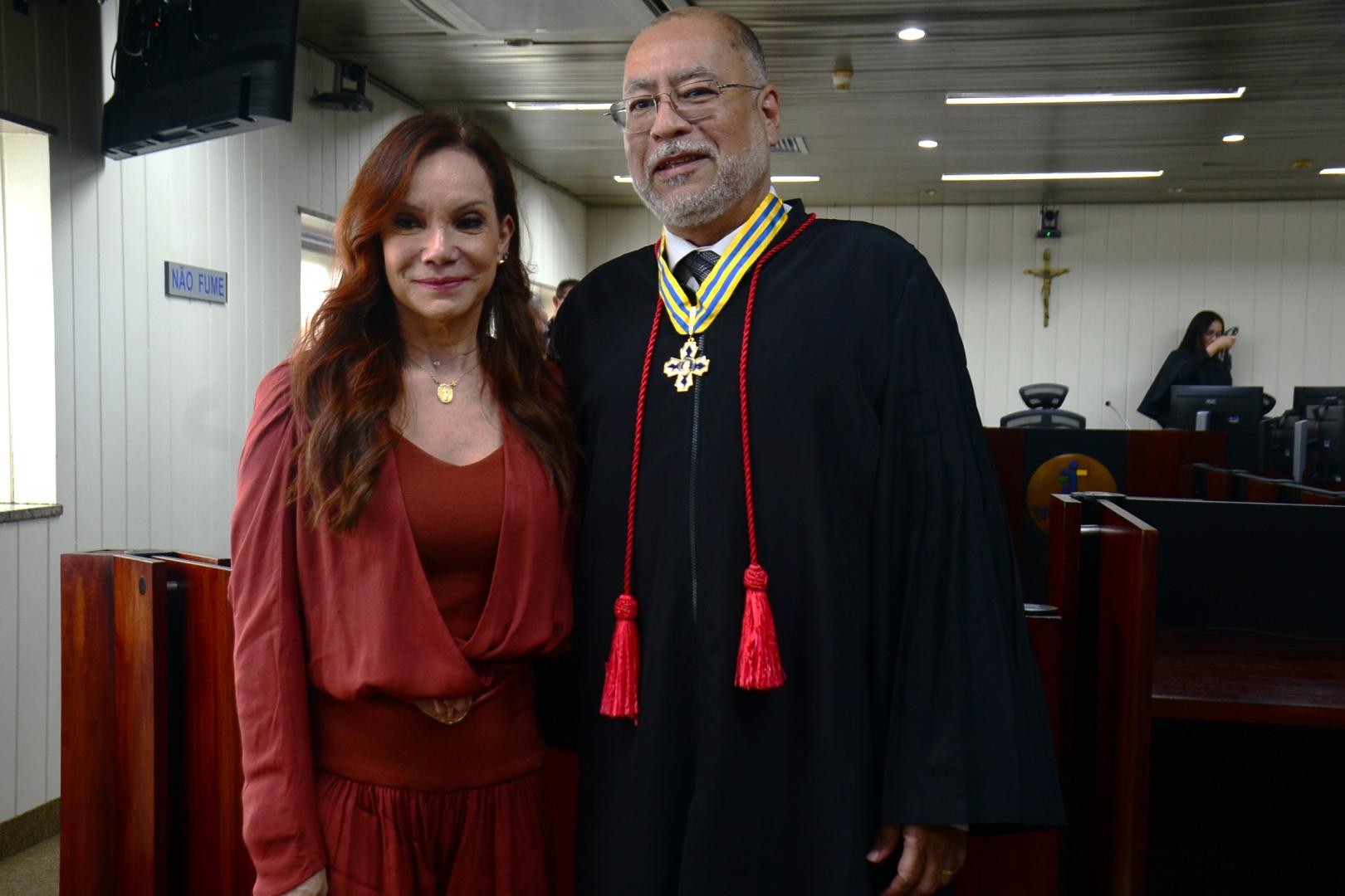 Presidente e vice-presidente e corregedor do TRT-14 recebem Medalha Marechal Rondon 