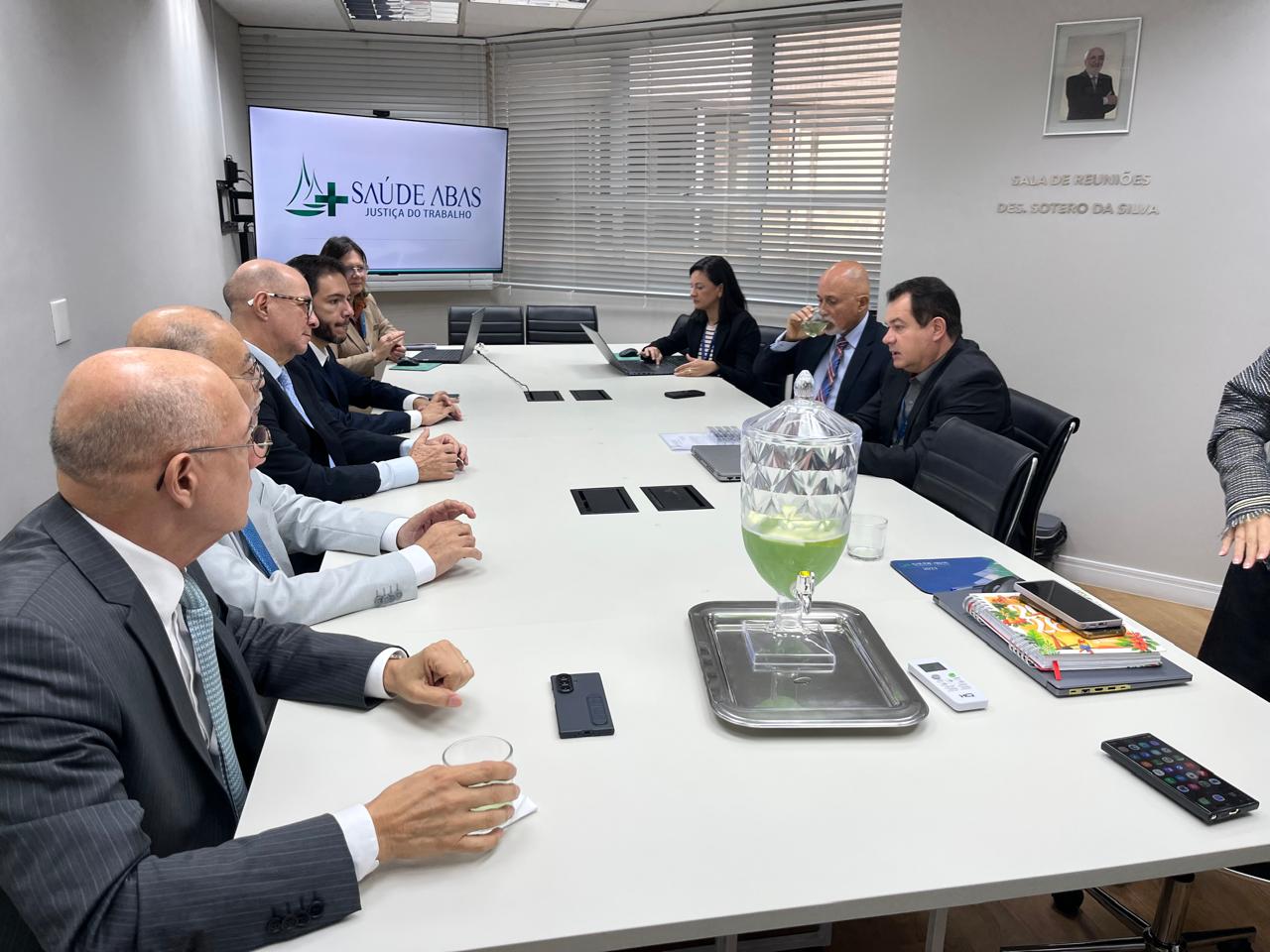 ABAS e TRT-14 firmam novas parcerias e ampliam benefícios de saúde para magistrados e servidores