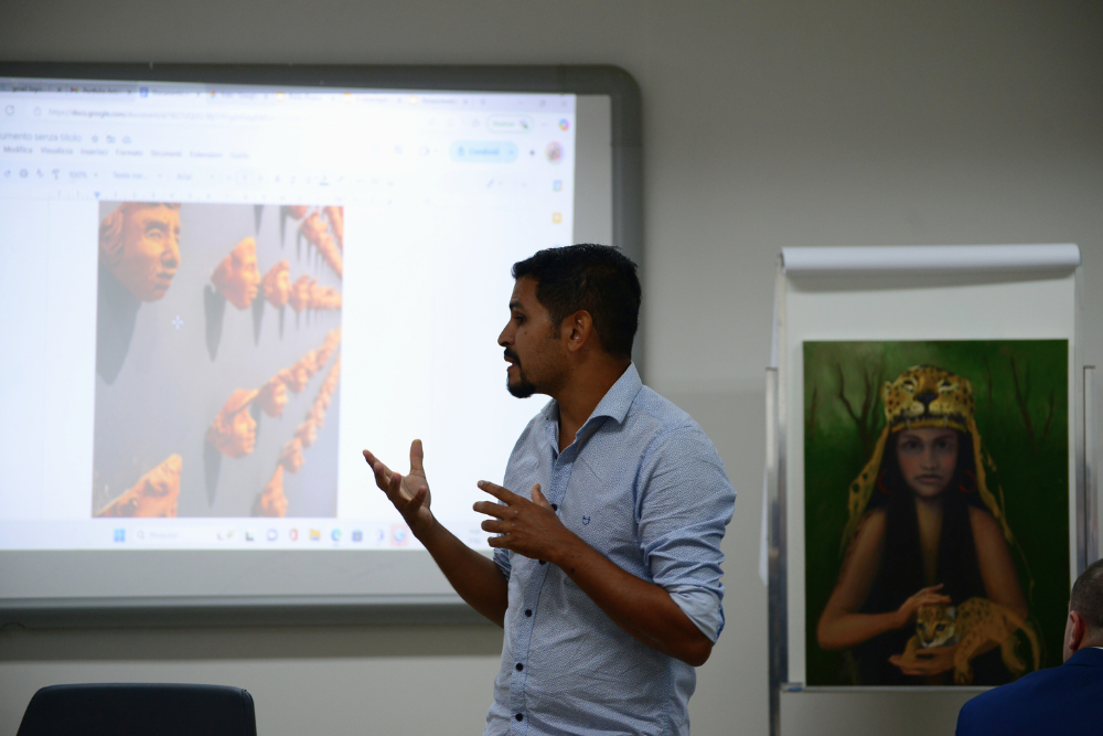 professor e artista plástico Bruno Souza