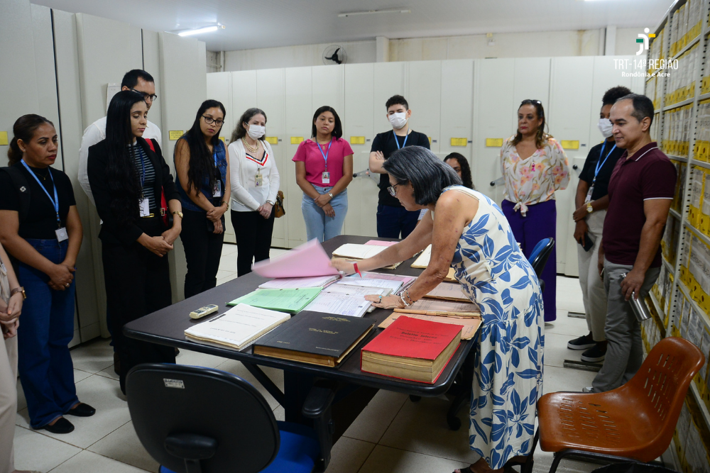 Atividade permitiu conhecer de perto o trabalho de preservação da memória institucional do TRT-14